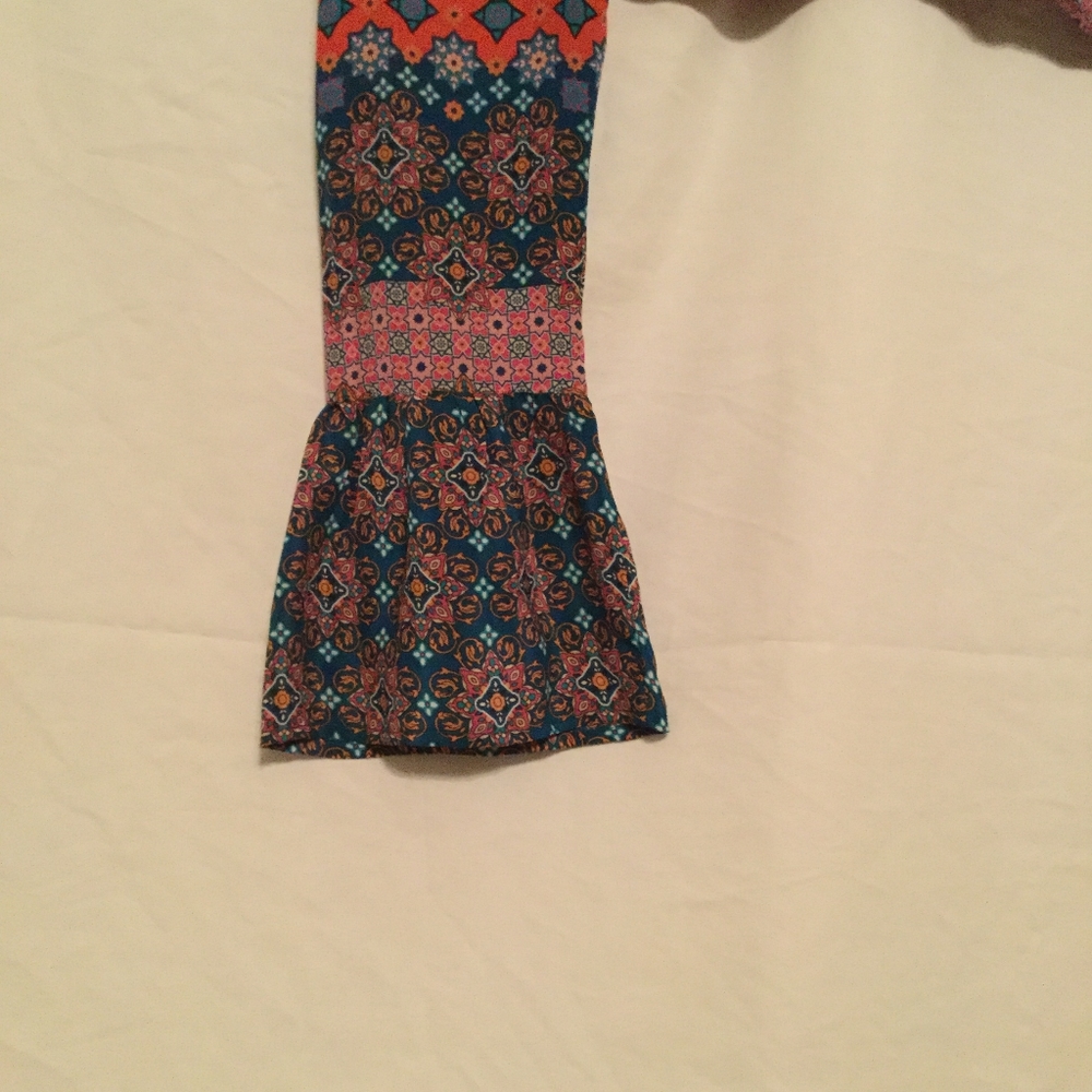Anthropologie Tolani dress size M with bell sleeve - Picture 3 of 5